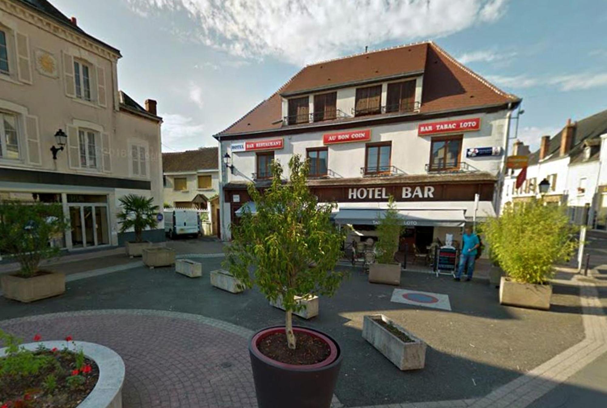 Hotel Au Bon Coin Cloyes-sur-le-Loir Exteriér fotografie
